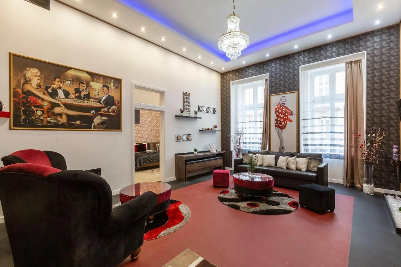 Exclusive Marilyn Apartment In The Heart Of Budapest