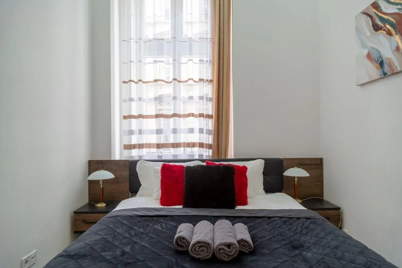 Exclusive Marilyn Apartment In The Heart Of Budapest